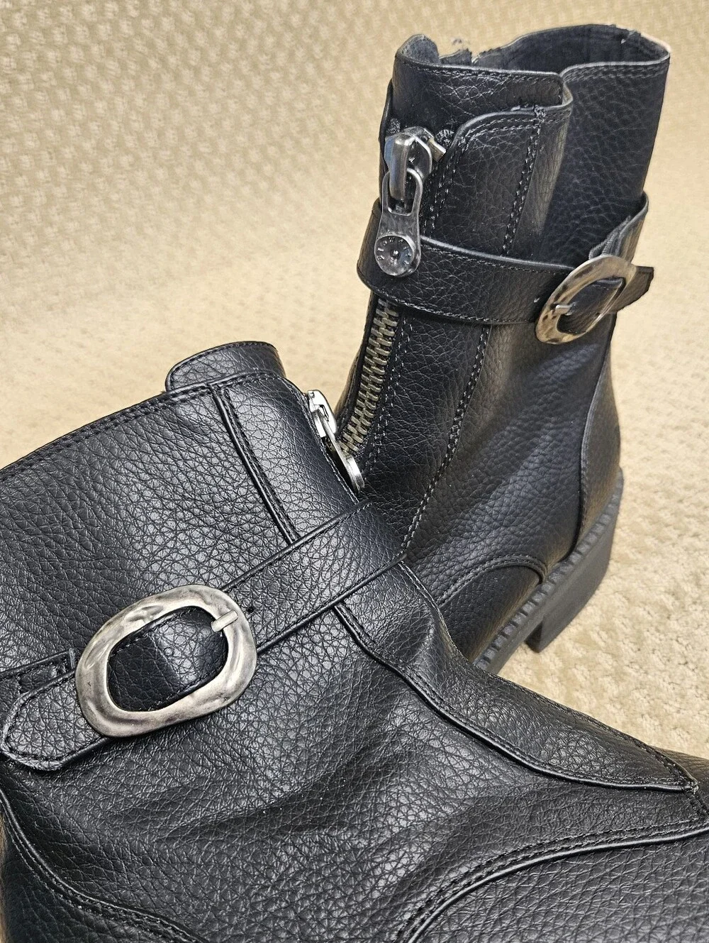 Blowfish Malibu Vozlyn black biker combat grunge vegan ankle boots size 10 M